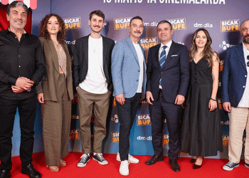 Sıcak Büfe Konusu: Film Ne Anlatıyor?