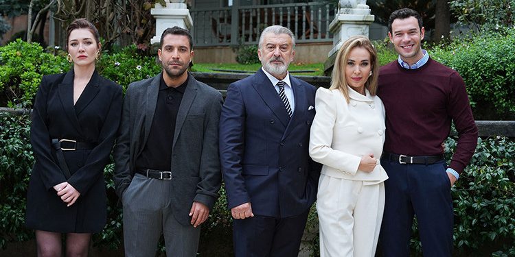 Sevdiğim Sensin Dizi Oyuncuları: Karakterler ve Tüm Kadro