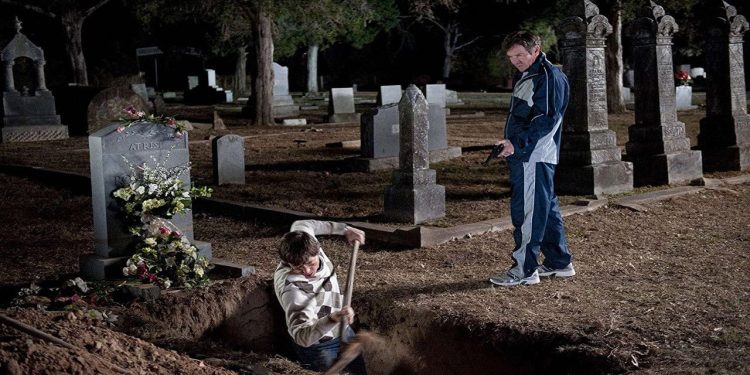Karanlığın Altında Gerçek mi? Beneath the Darkness Ne Anlatıyor?