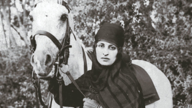 Halide Edip Adıvar Kimdir? Eserleri, Edebi Kişiliği ve Türk Edebiyatındaki Yeri
