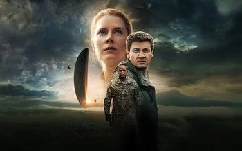 Arrival (Geliş) filmini izlemeli miyim ve film tam olarak ne anlatıyor?